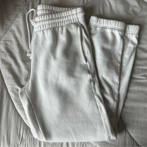 Aritzia TNA Boyfriend Sweats